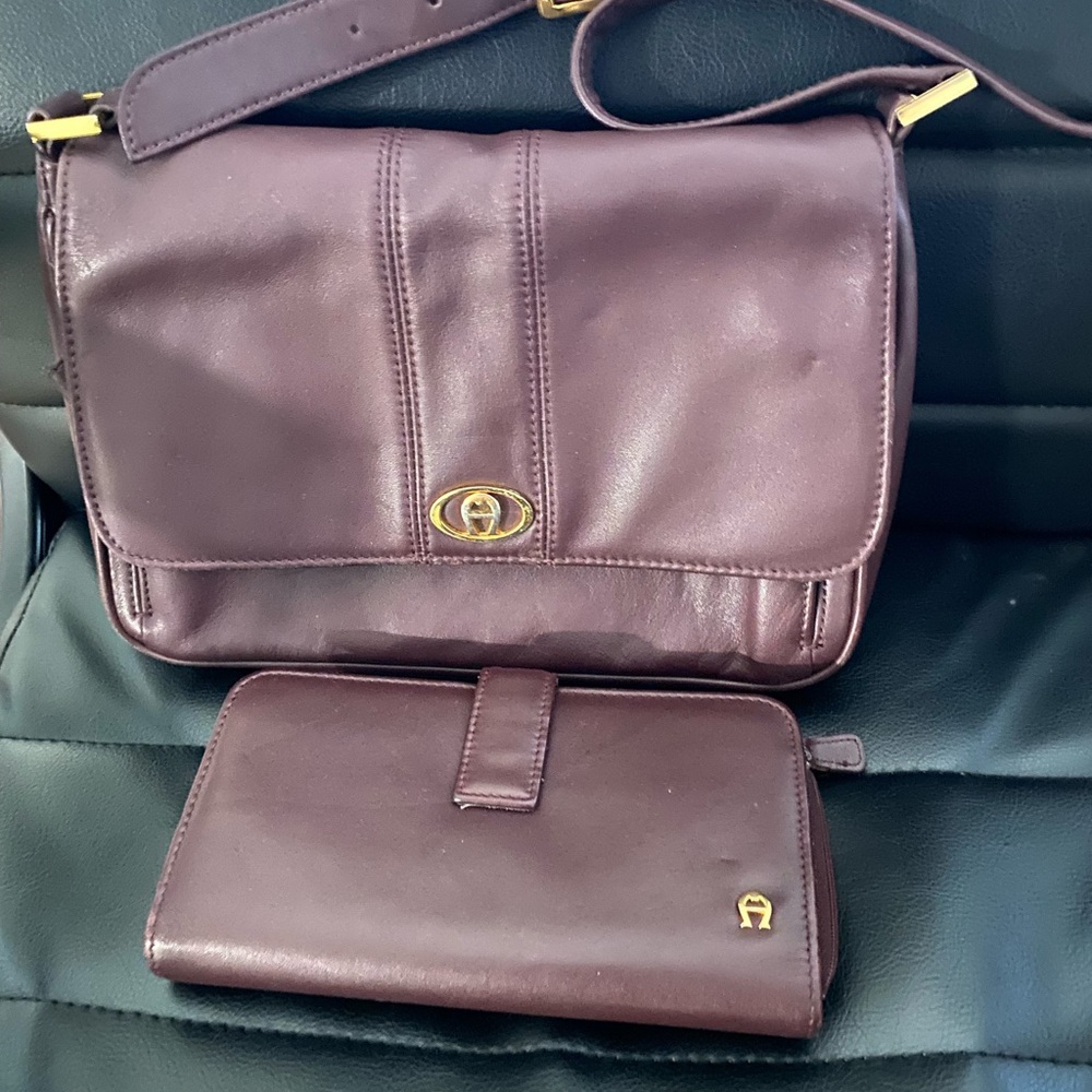 Etienne Aigner Burgundy Shoulder Bag and Wallet Set - Picture 2 of 15